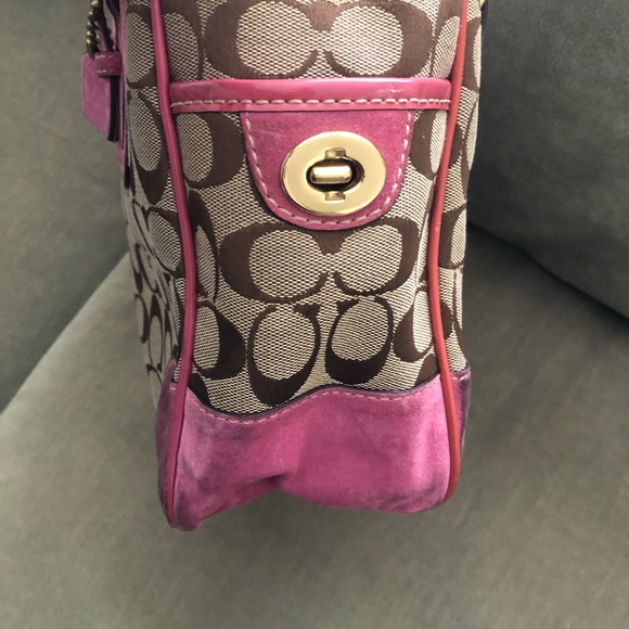 Coach, pink and khaki monogram tote bag - Picture 3 of 9